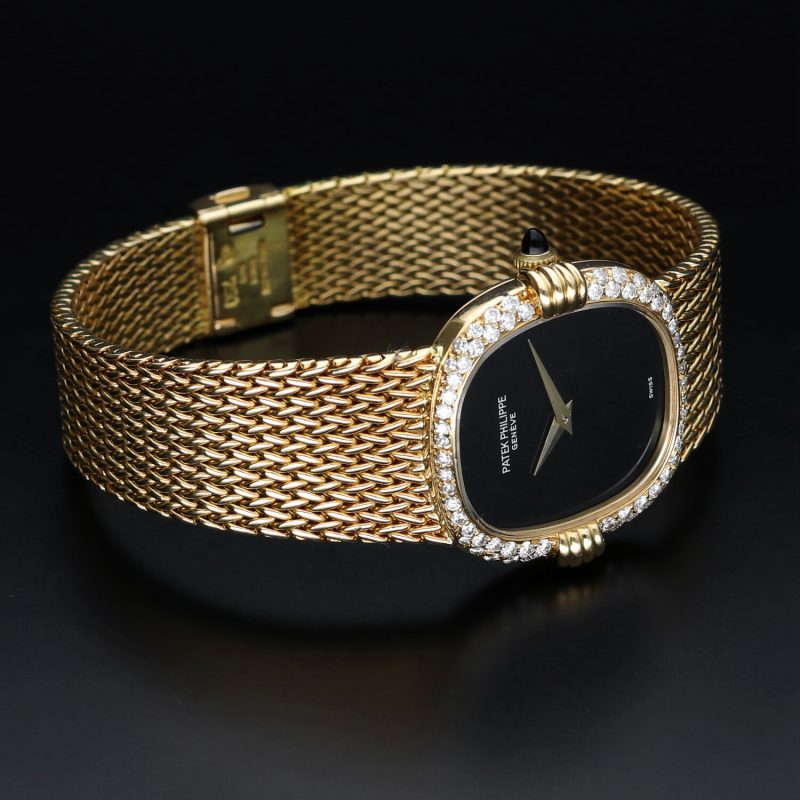 ca. 1976 Patek Philippe ref. 4331/1 18Kt 750 Yellow Gold Case and Bracelet with Diamond-Set Bezel and Onyx Dial - Image 8