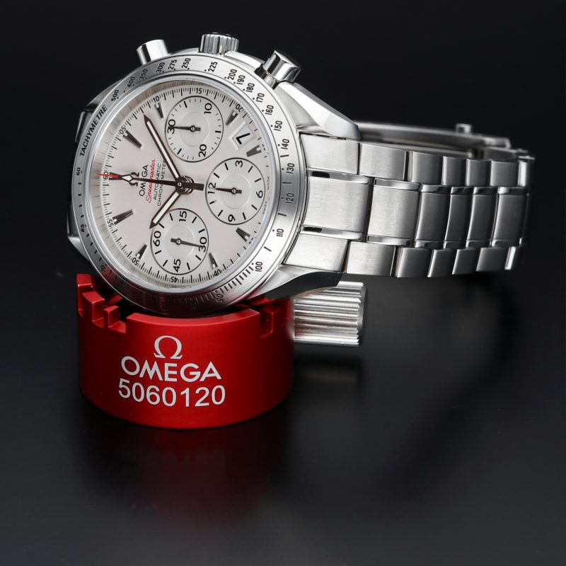 2009 Omega Speedmaster Date Chronometer 32310404002001 Automatico Acciaio 40mm Quadrante Argento - immagine 4