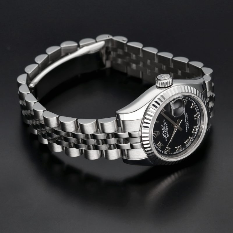 2005 Rolex Lady Datejust 26mm 179174 Acciaio Quadrante Nero Numeri Romani con Scatola e Garanzia - immagine 11