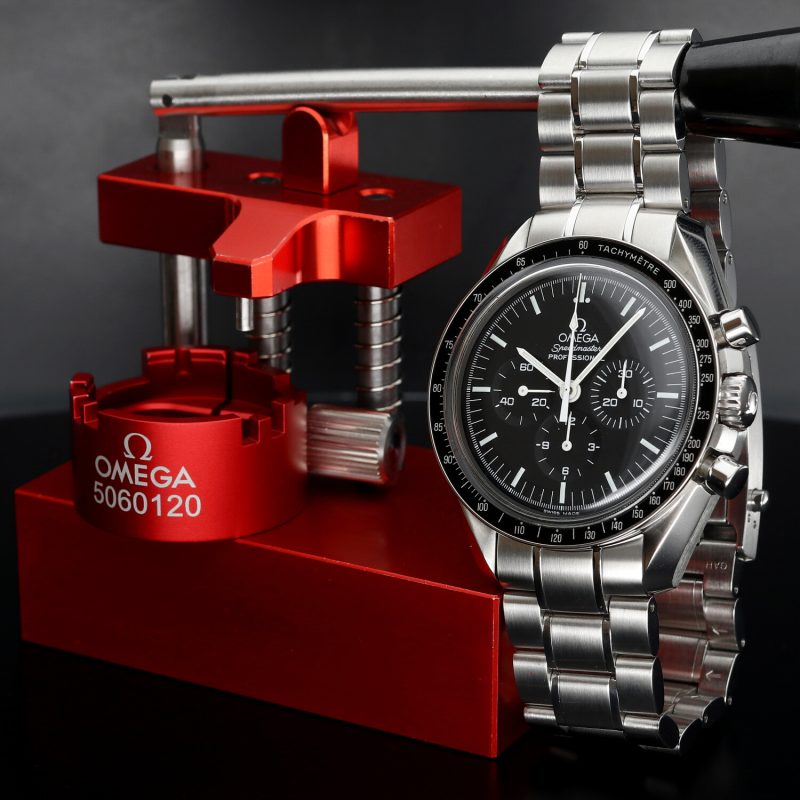 ca. 2005 Omega Speedmaster Professional Moonwatch 35705000 with original Box & Card - Image 6