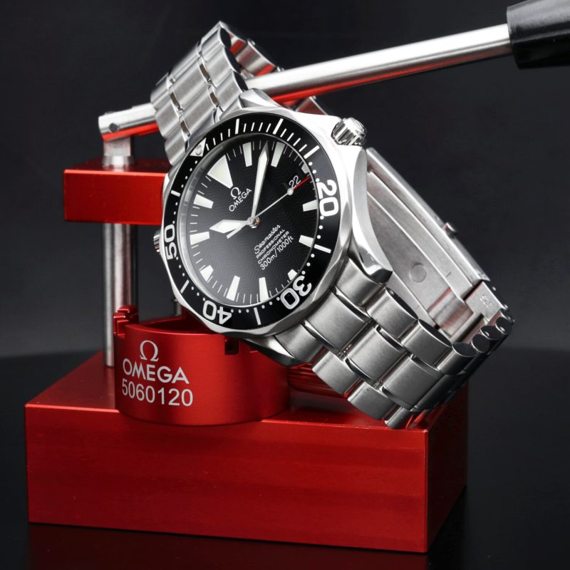 2007 Omega Seamaster Diver 300M Chronometer 22545000 Automatic SS 42mm BLK Wave Dial - Box & Papers - Image 14