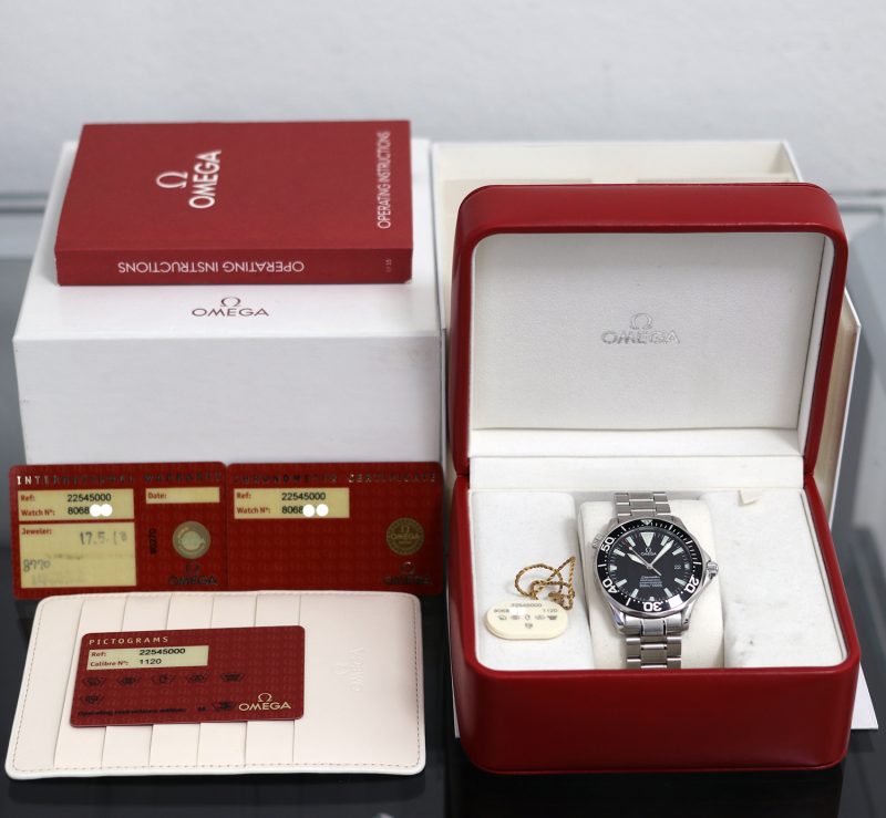 2007 Omega Seamaster Diver 300M Chronometer 22545000 Automatic SS 42mm BLK Wave Dial - Box & Papers - Image 15