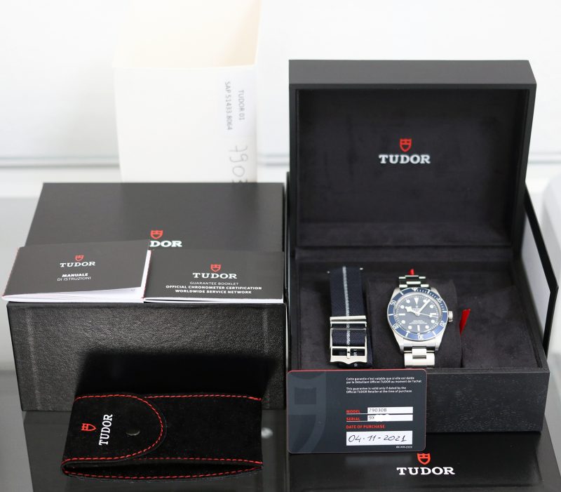 2021 Tudor Black Bay Fifty-Eight 79030B Navy Blu Scatola e Garanzia Nuovo Mai Indossato - immagine 13