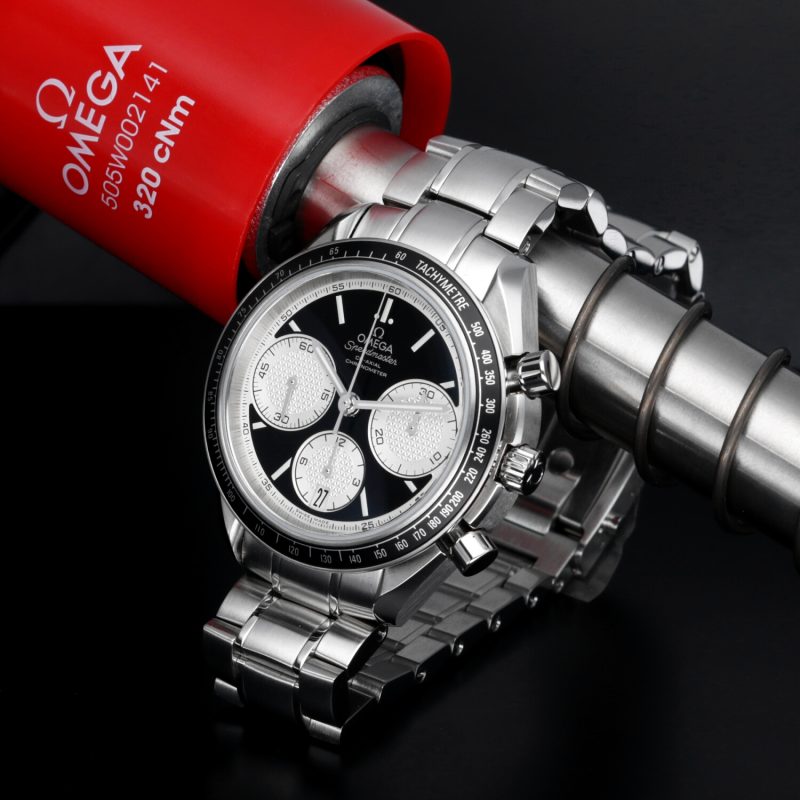 2015 Omega Speedmaster Racing Co-Axial 32630405001002 Inverted Panda con Scatola e Garanzia Nuovo Mai Indossato con Pellicole - immagine 4