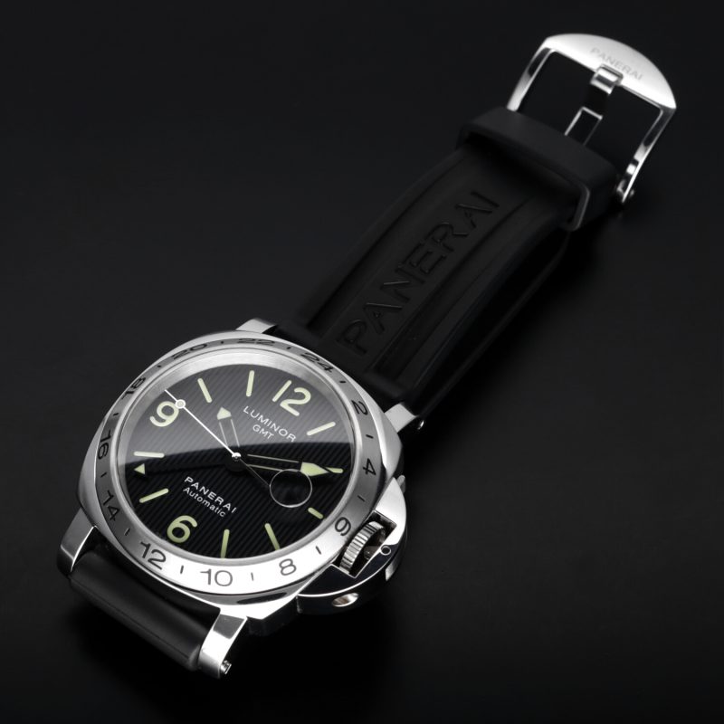 2010 Panerai Luminor GMT Tuxedo ref. PAM00029 Limited and Numerated Edition with Box and Papers - Image 12