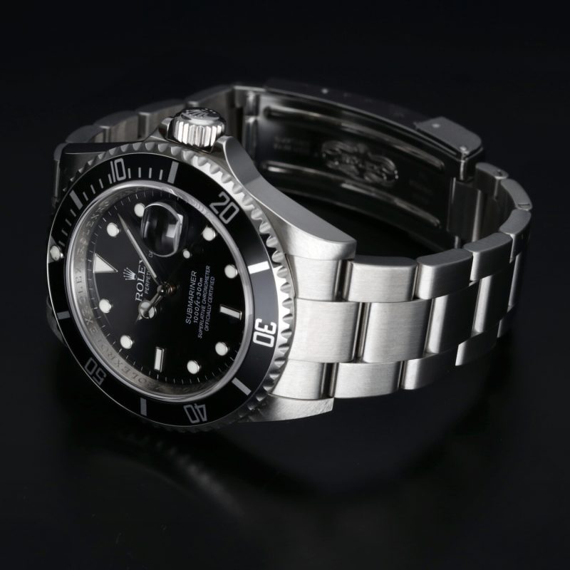 2010 Unpolished, Like New, Rolex Submariner Date ref. 16610LN with Original Box and Papers - Image 15