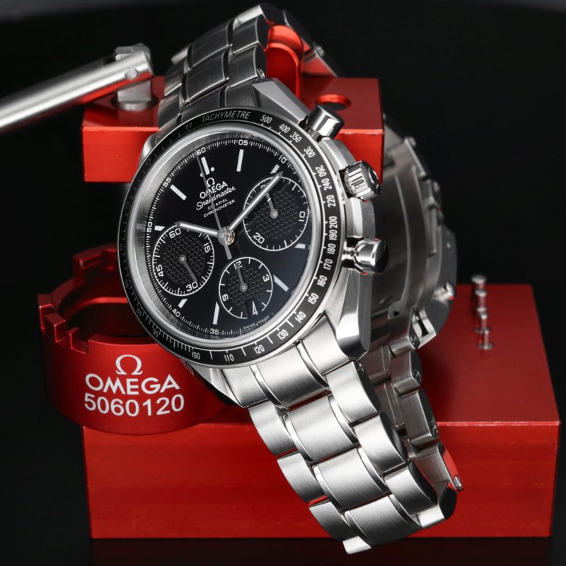 2021 Omega Speedmaster Racing Co-Axial 40mm 32630405001001 Nuovo, mai Indossato - immagine 5