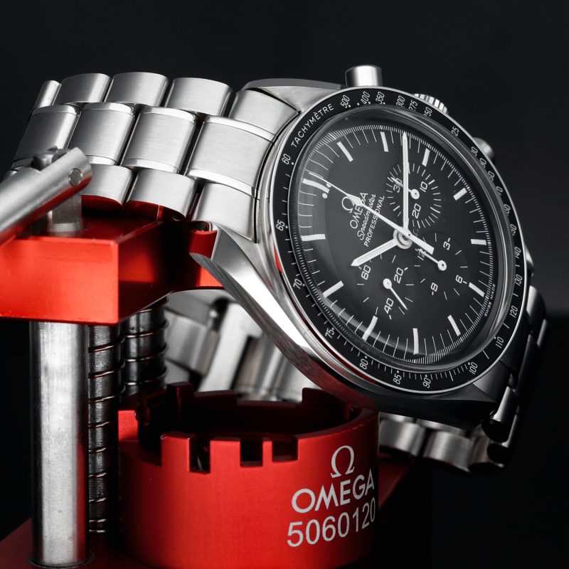 2005 ca. Omega ref. 35705000 Speedmaster Professional "The Moon Watch" Scatola+Libretto+Garanzia+Revisione Omega - immagine 5