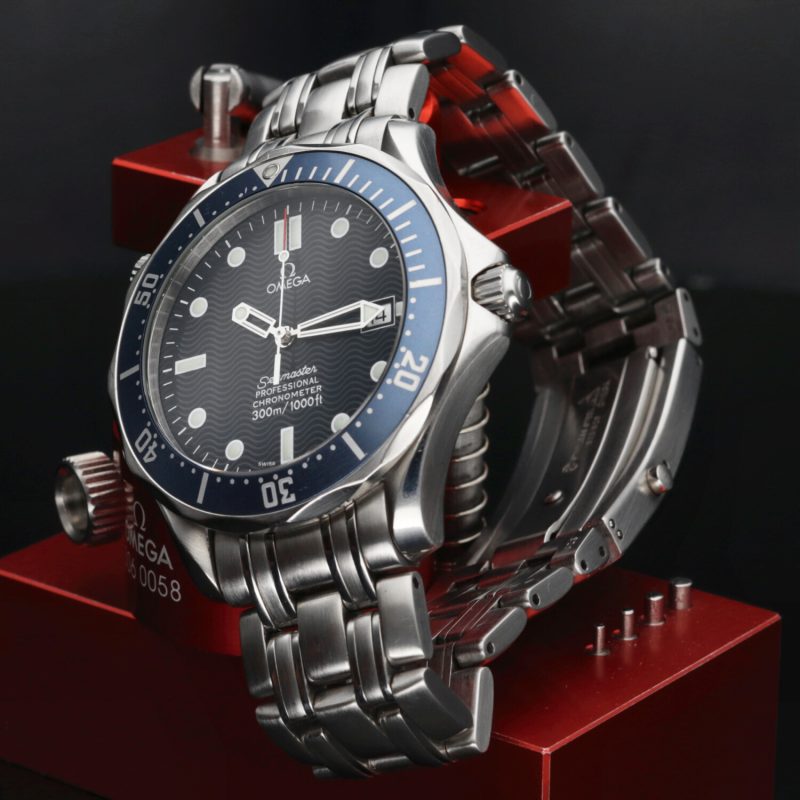 ca. 2002 Unpolished Omega ref. 25318000 Bond Seamaster Diver 300M Automatic 41 mm. Box, Booklet, Card - Image 7