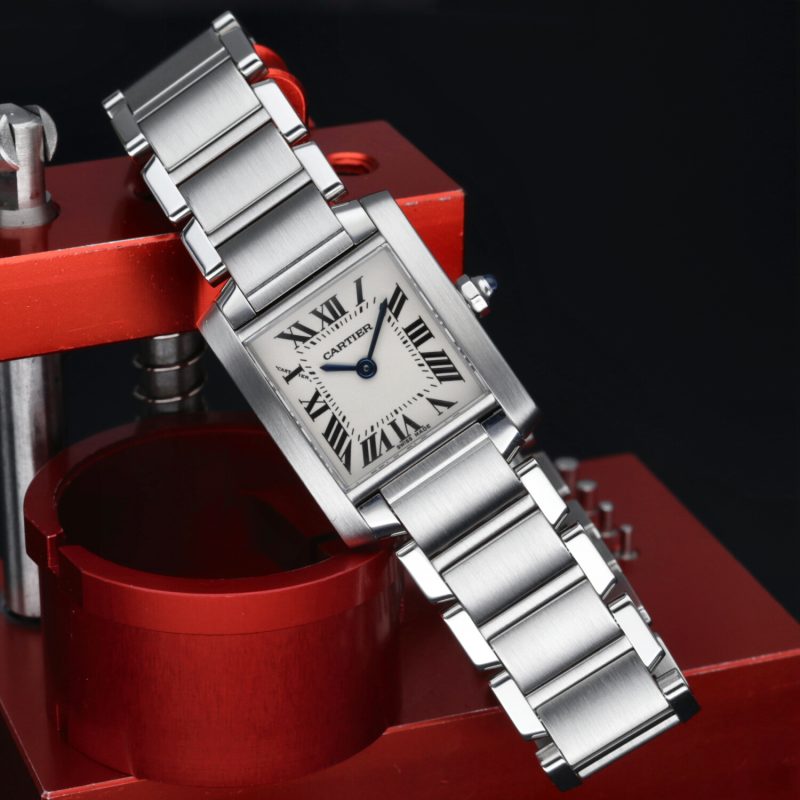 2004 Cartier ref. W51008Q3 / 2384 Ladies Quartz Tank Française 20 x 25 mm. Full-set - Image 5