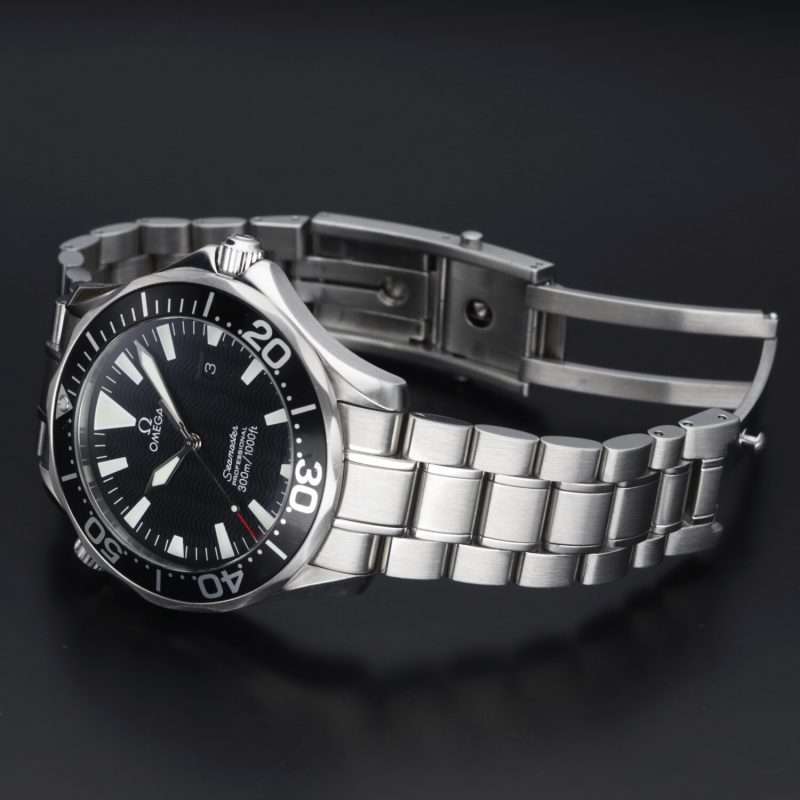 2005 ca. Omega ref. 22645000 Seamaster 300M Quarzo 41mm Revisionato Omega - immagine 16