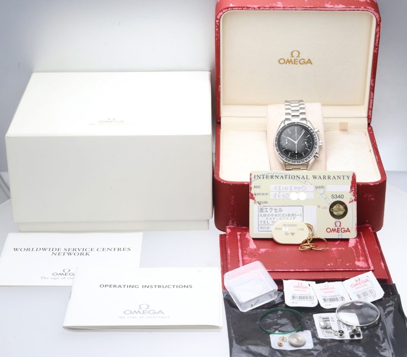 1996 ca. Omega Reduced 35105000 Speedmaster Automatico 39mm Scatola, Garanzia, Libretti, Cartellino, Revisione Omega - immagine 16