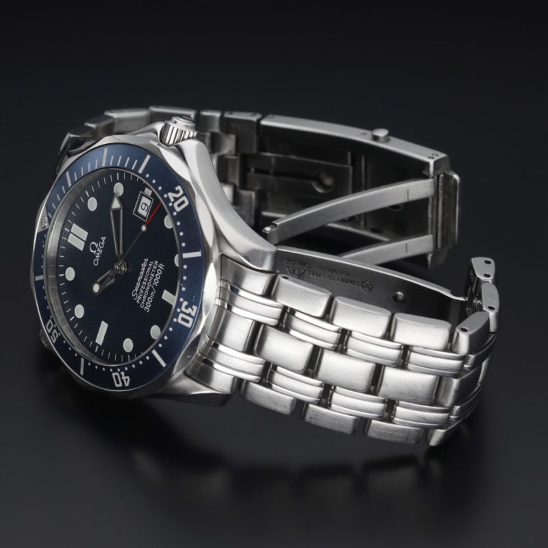 ca. 2002 Unpolished Omega 25318000 Bond Seamaster Diver 300M Automatic 41mm Box, Card, Booklets - Image 15