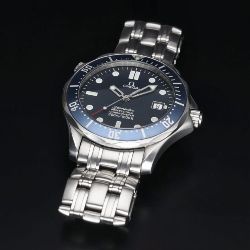 ca. 2002 Unpolished Omega 25318000 Bond Seamaster Diver 300M Automatic 41mm Box, Card, Booklets - Image 13