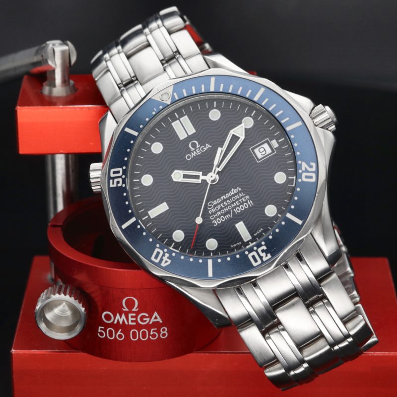 ca. 2002 Unpolished Omega 25318000 Bond Seamaster Diver 300M Automatic 41mm Box, Card, Booklets - Image 5