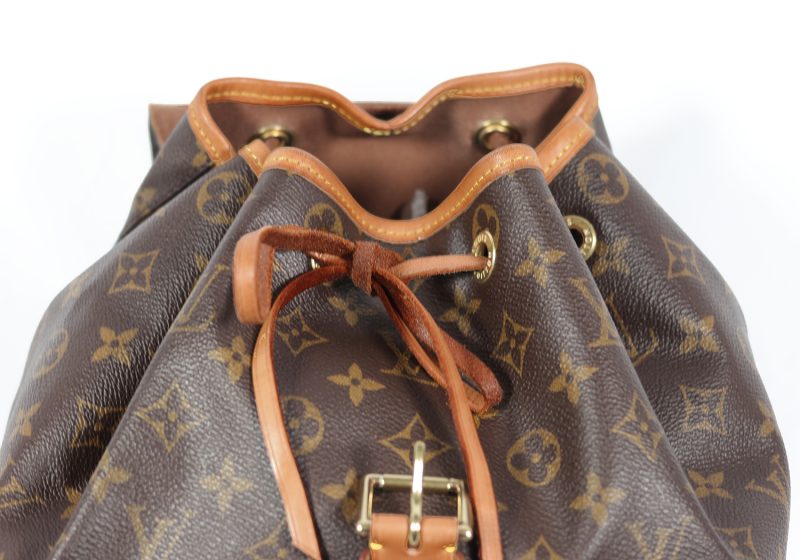 Pre-Loved Louis Vuitton Monogram Canvas Montsouris GM Backpack ref. M51135 - Image 3