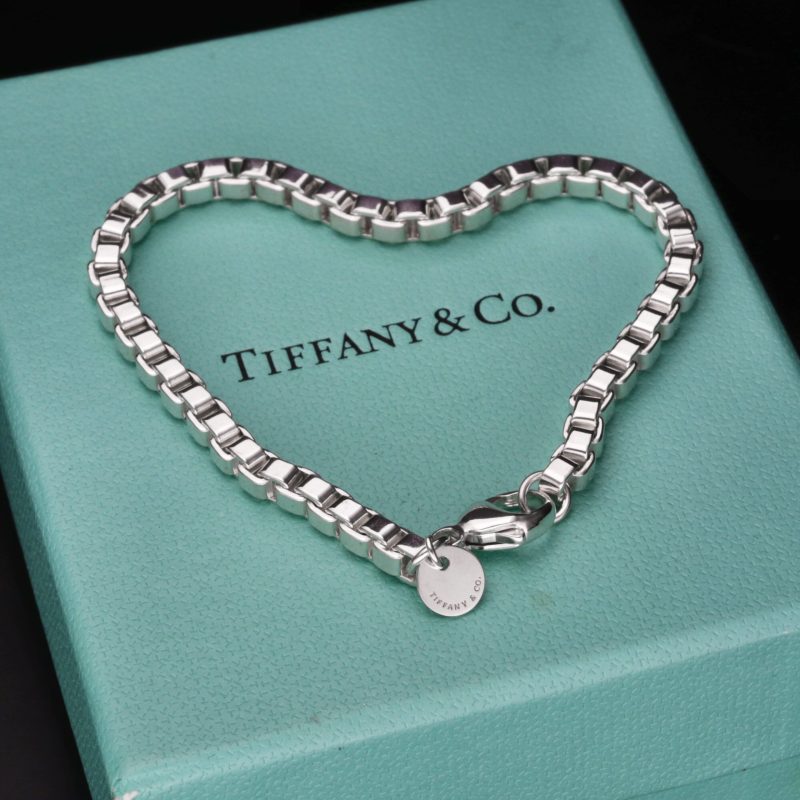 Pre-Loved Tiffany & Co. Venetian Link Bracelet Sterling Silver with Tiffany Box and Dust Bag - Image 9