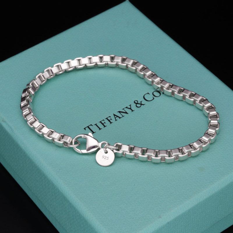 Pre-Loved Tiffany & Co. Venetian Link Bracelet Sterling Silver with Tiffany Box and Dust Bag - Image 8