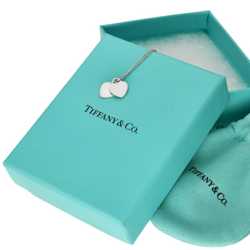 Pre-Loved Tiffany & Co. Collana Argento con Doppio Pendente a Forma di Cuore Please Return to Tiffany - immagine 8