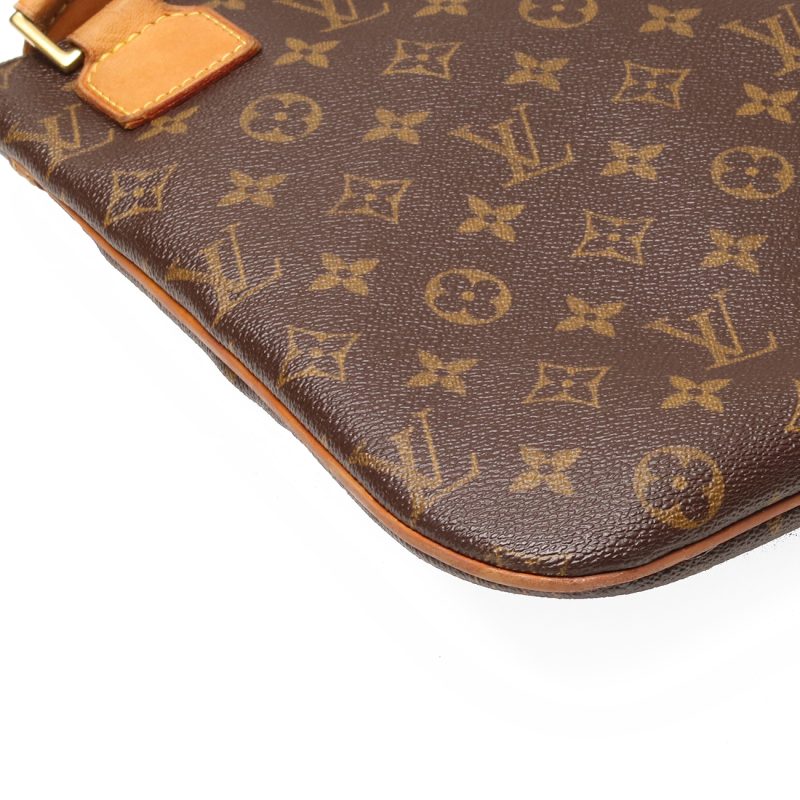 Louis Vuitton Pochette Bosphore Monogram Canvas ref. M40044 - Image 12