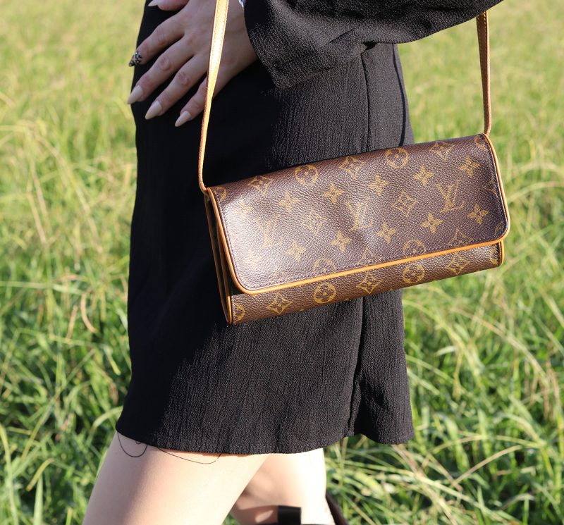 Louis Vuitton Monogram Pochette Twin GM Bag M51852 - Image 4