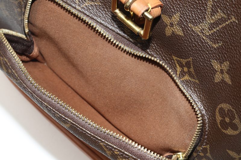 Louis Vuitton Montsouris MM M51136 Monogram Preloved Backpack - Image 15