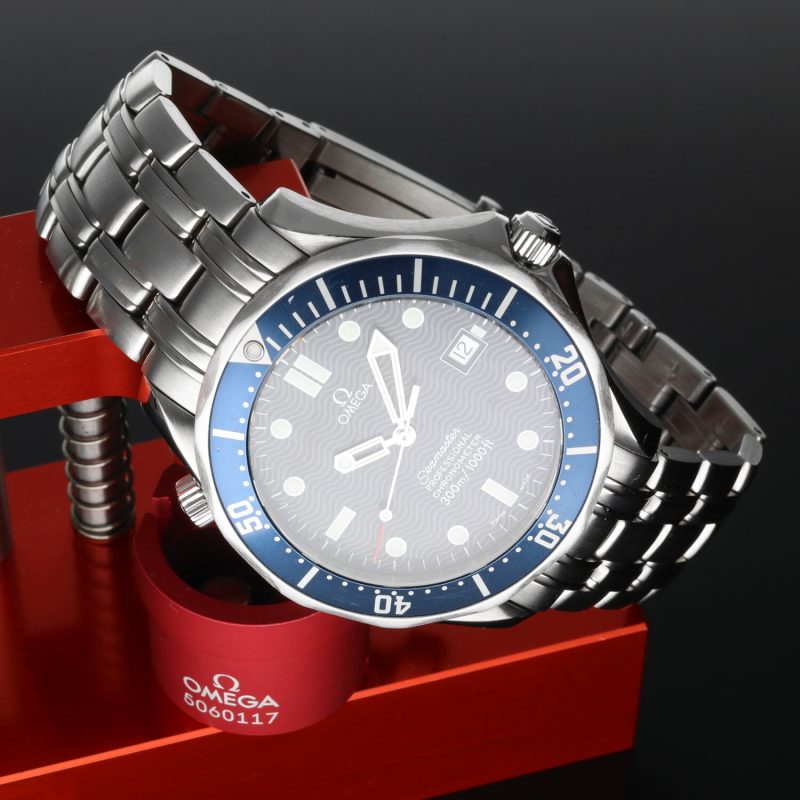 c. 2003 Omega Seamaster 300M "Bond" 25318000 41mm - Certified Omega Service (Copia) - Image 3